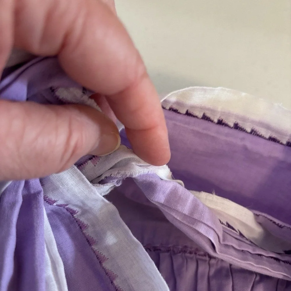 VTG Handmade XS Waist Apron Purple White Pockets Embroidered‎ Accents Tie Back